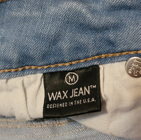 Women's wax Jean destructed Cuffed faded stretch blue light jean short size M - Picture 2 of 12